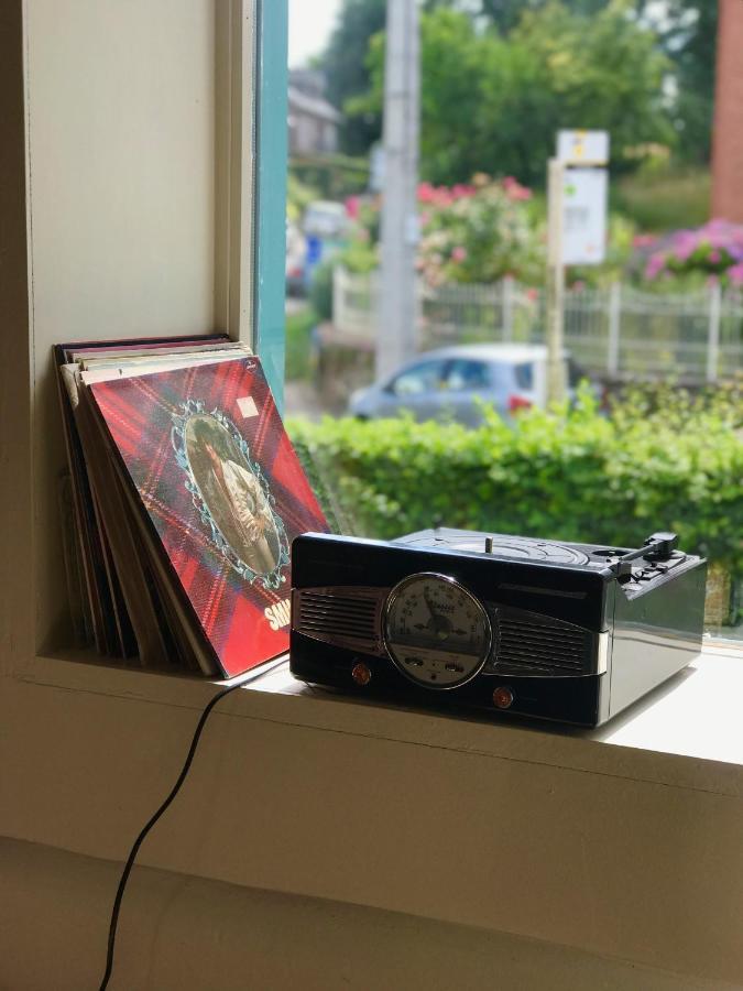 Staying With The Artist 테우벤 외부 사진